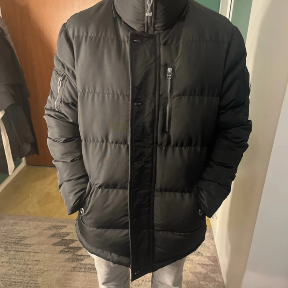 Svart dunjacka Moose Knuckles 3XL