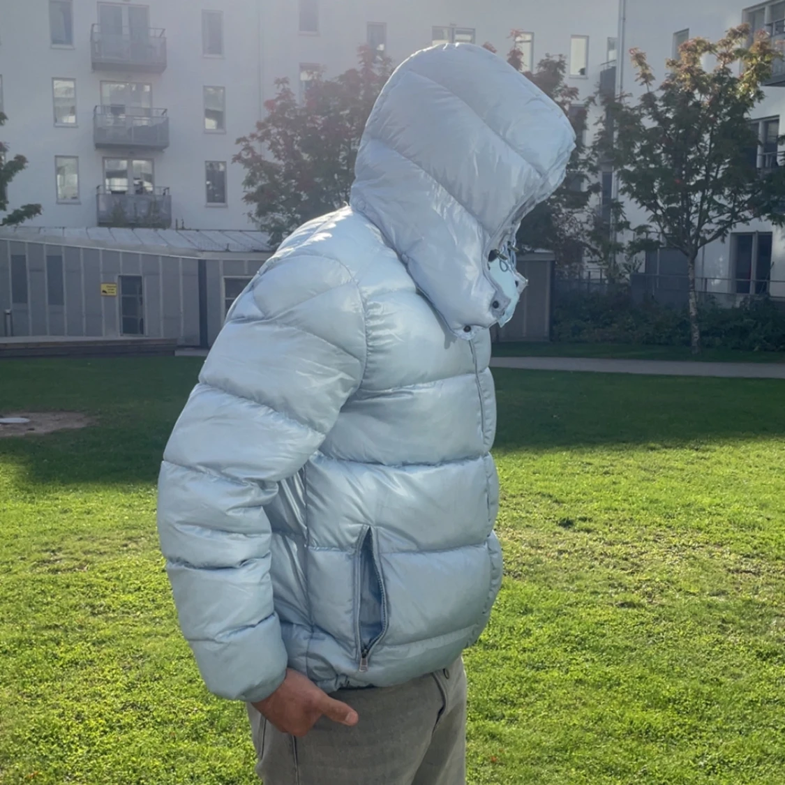 Ljusblå Moncler pufferjacka med huva - 2