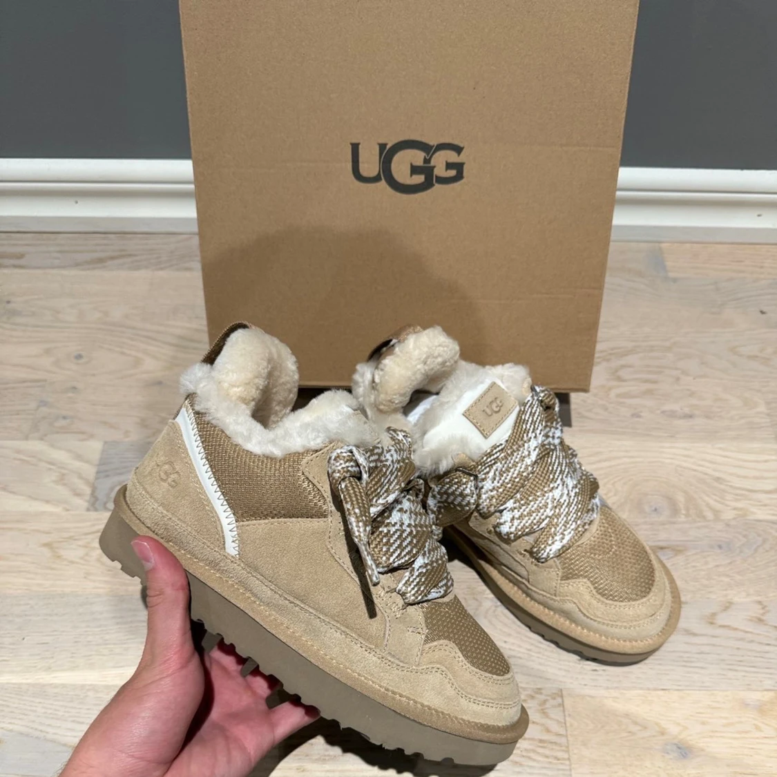 UGG LOWMEL