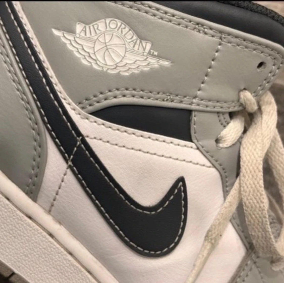 Nike Air Jordan 1 Mid Grå/Vit - 4