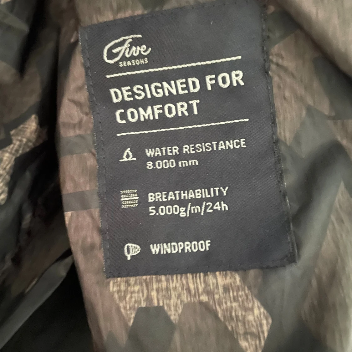 Svart pufferjacka från Five Seasons - 3