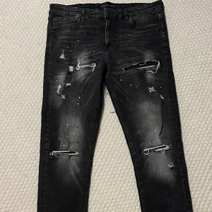 Supply & demand jeans - Supply & demand jeans i bra skick. Hör dig vid frågor eller funderingar!
