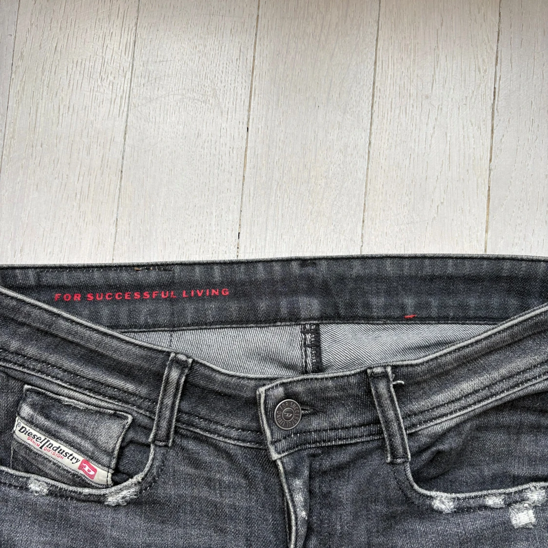 Grå bootcut jeans från Diesel - 3