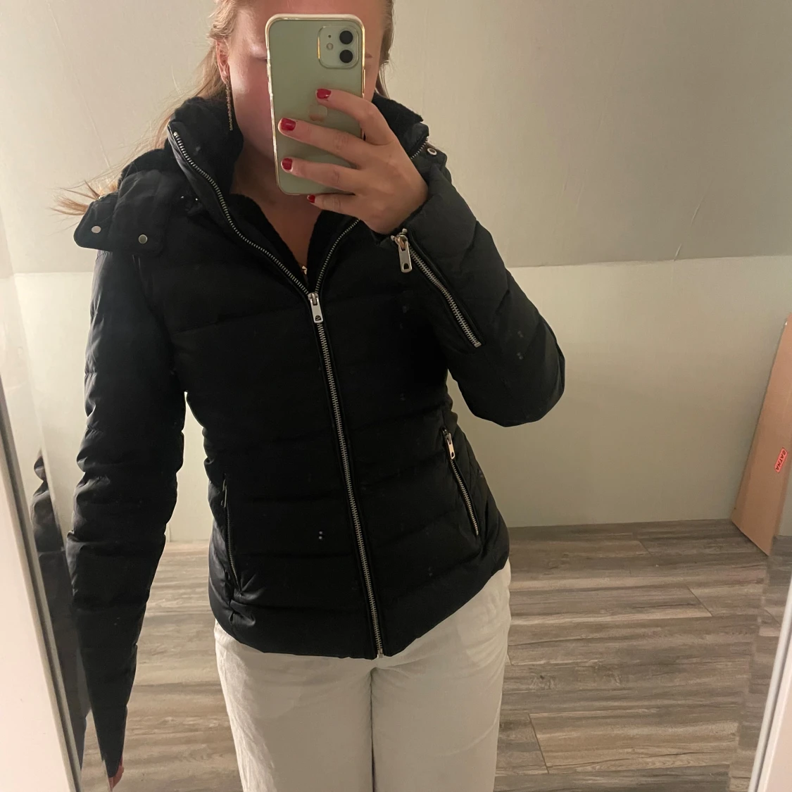 Svart pufferjacka från Zara