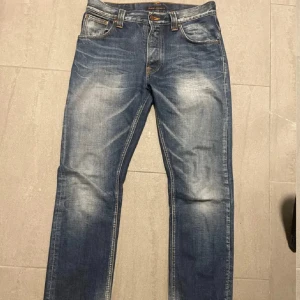 Nudie jeans - W31 L32,väldigt snygga jeans 