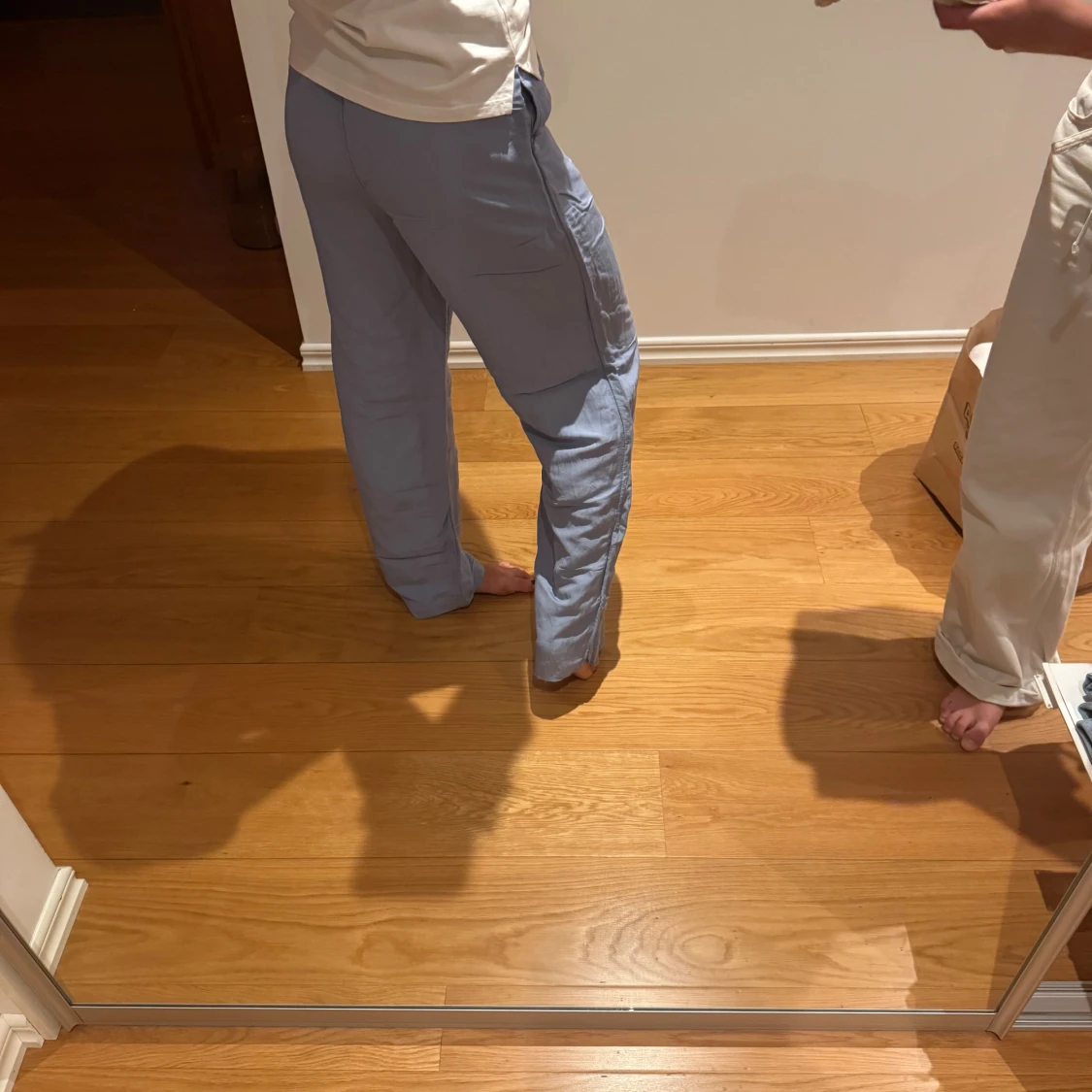 Ljusblå linnebyxor med snörning - 2