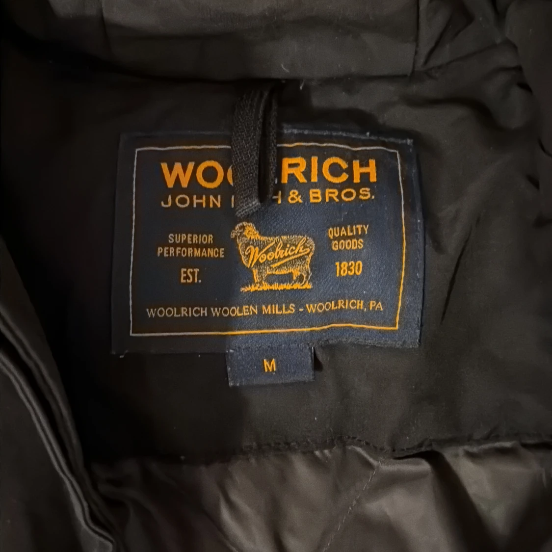 Svart parkajacka med päls från Woolrich - 1