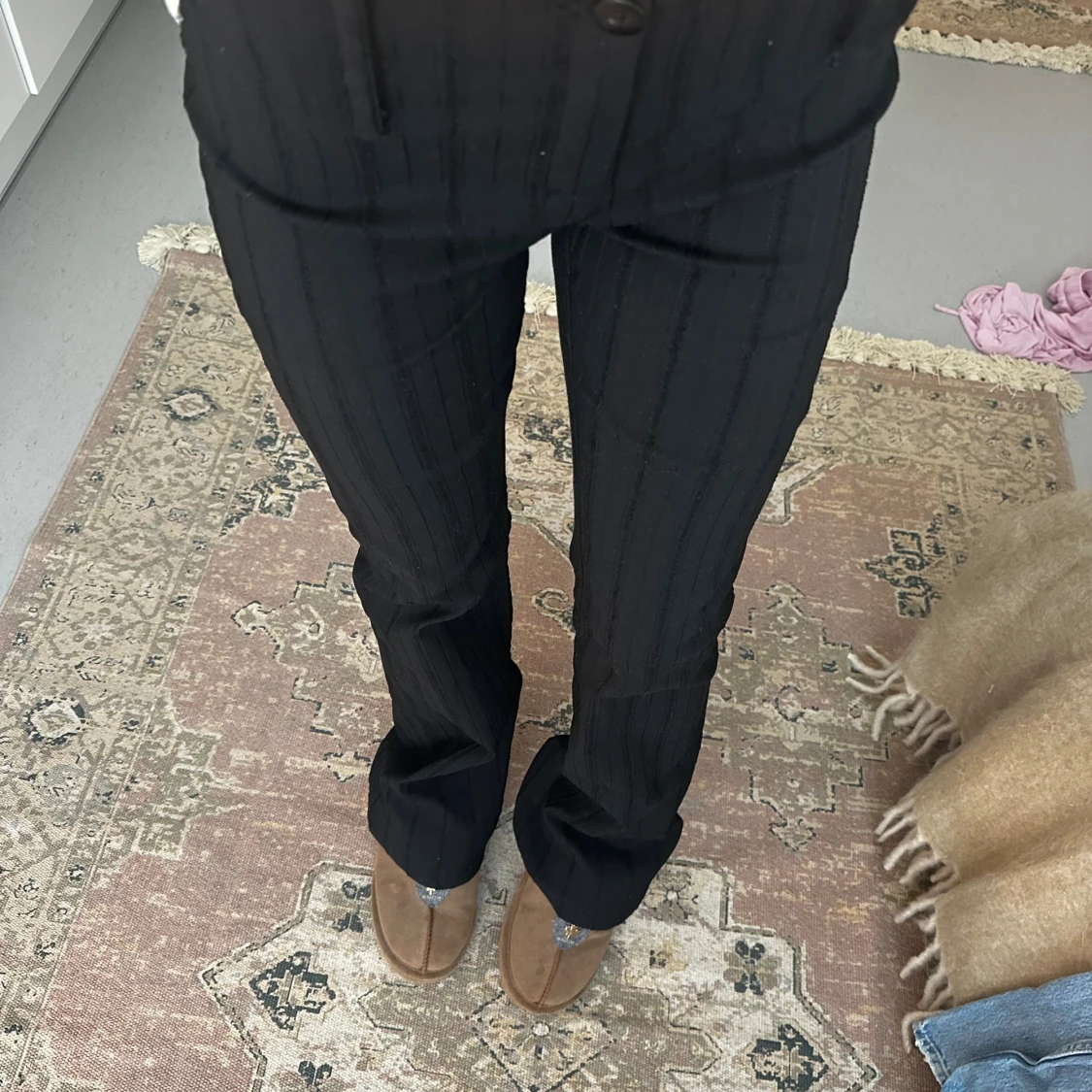 Lågmidjade kostymbyxor