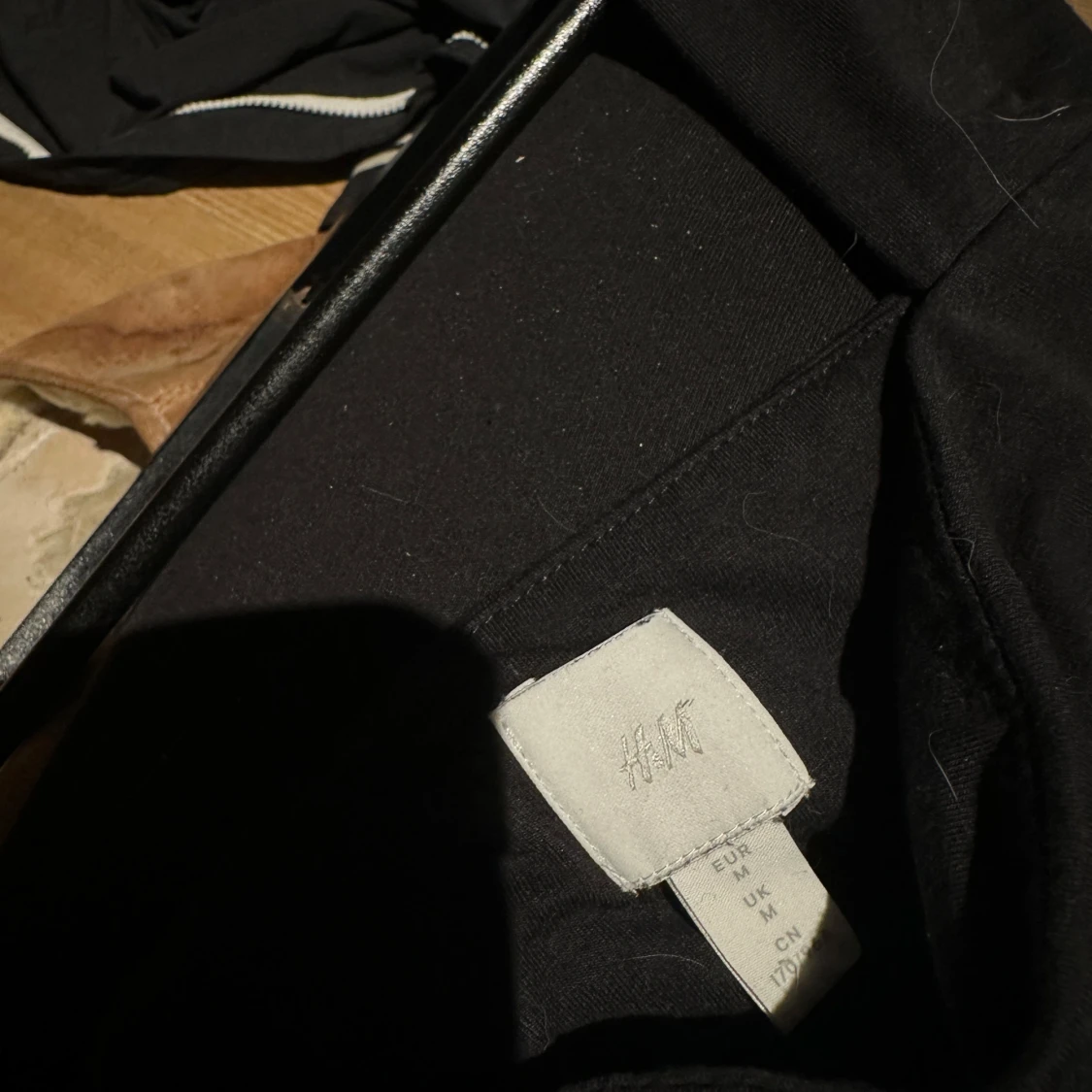 Svart body från H&M - 2