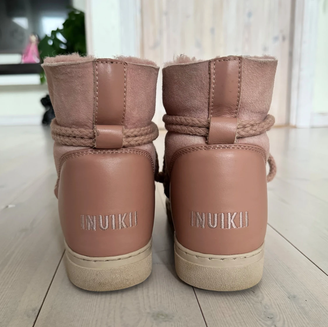 Rosa Inuikii vinterskor  - 2