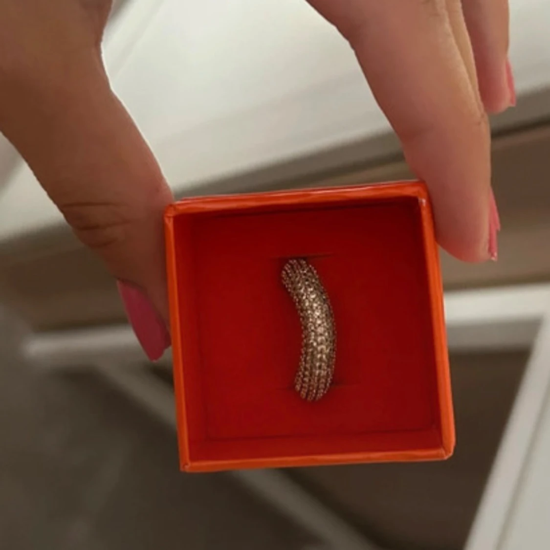 Izabel display ring  - 1