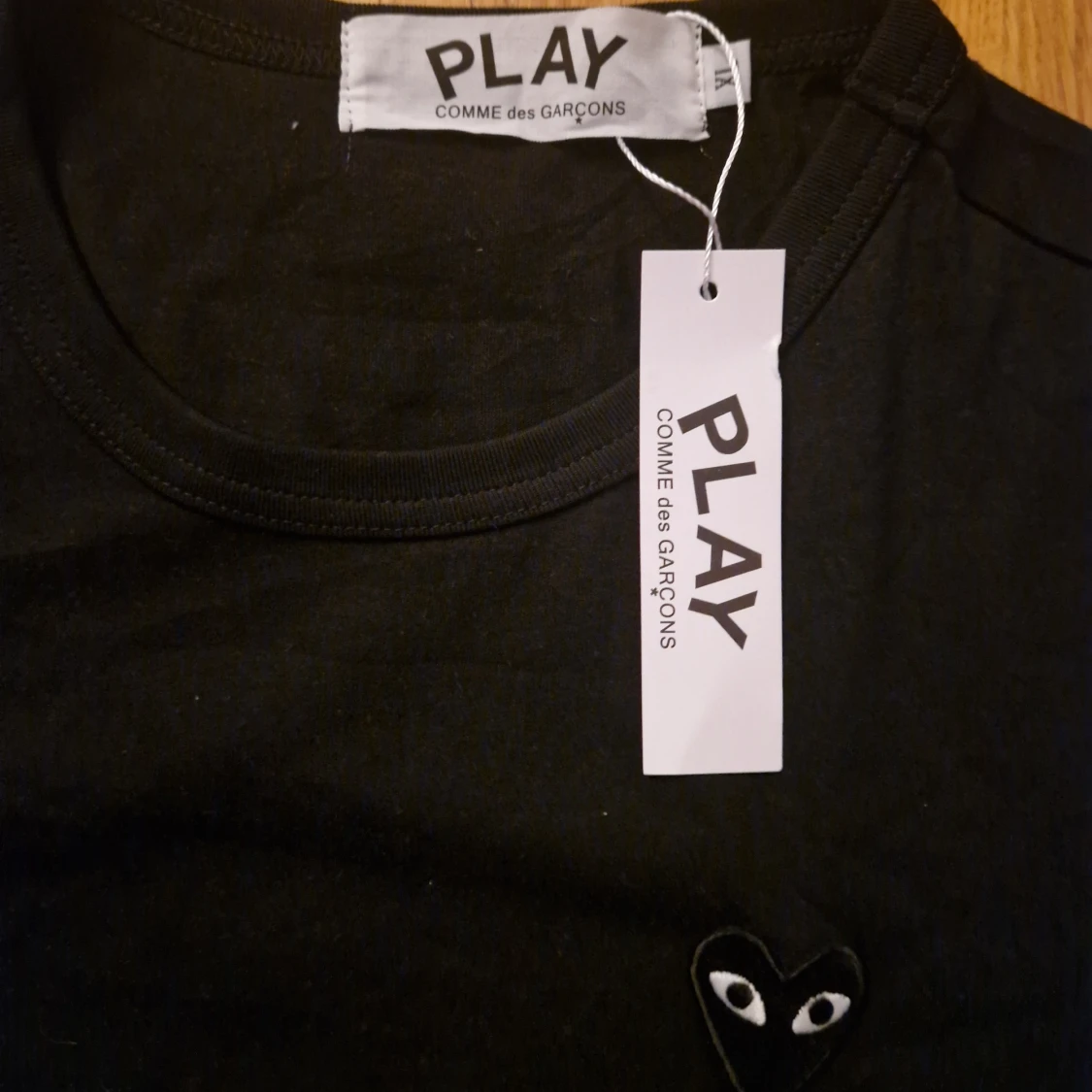 Svart t-shirt Comme des Garçons Play - 2