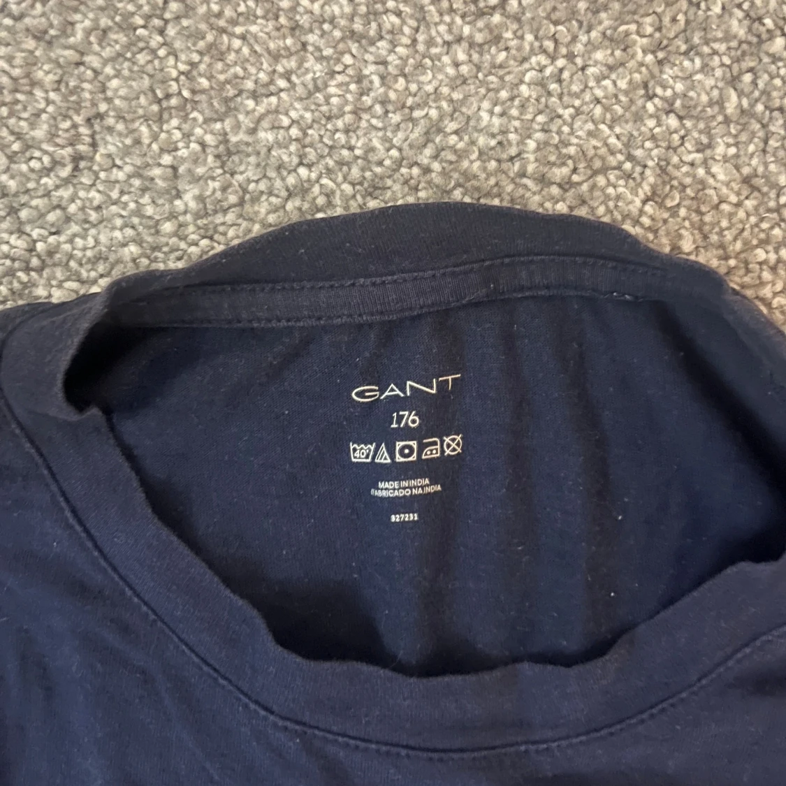 Mörkblå t-shirt från GANT - 2