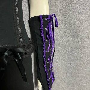 Långa handskar i onesize - Långa handskar i stretchig bomullstrikå. Helt nya.