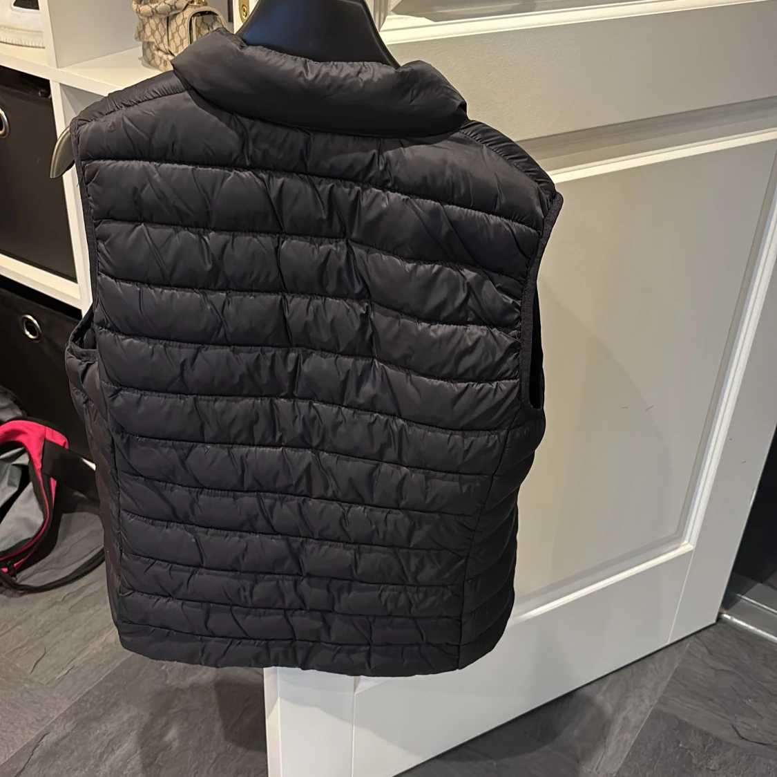 Svart dunväst XS  - 1