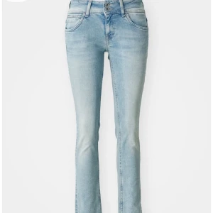 Pepe jeans - Knappt använda, är 167 lång