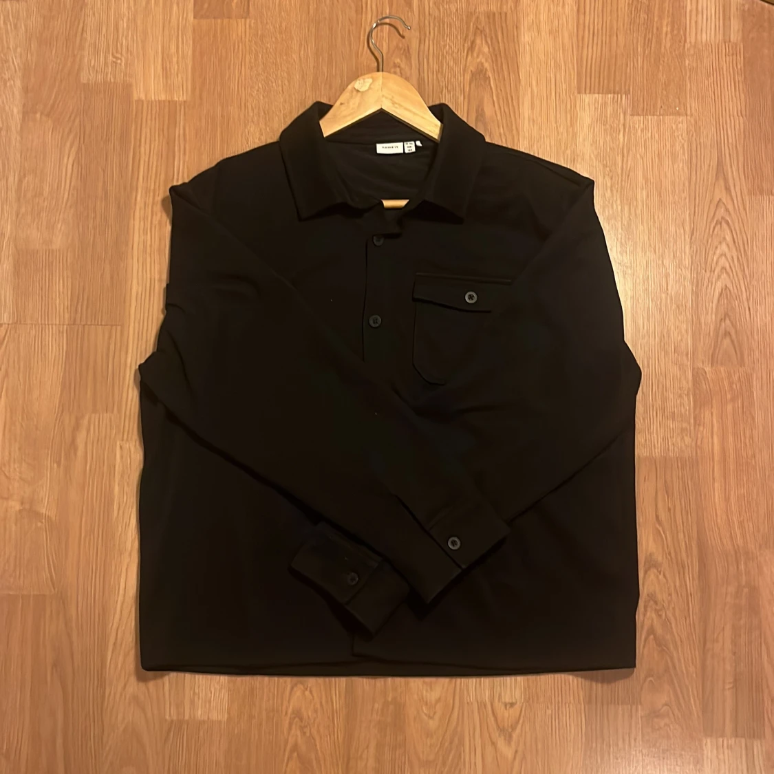 Svart overshirt