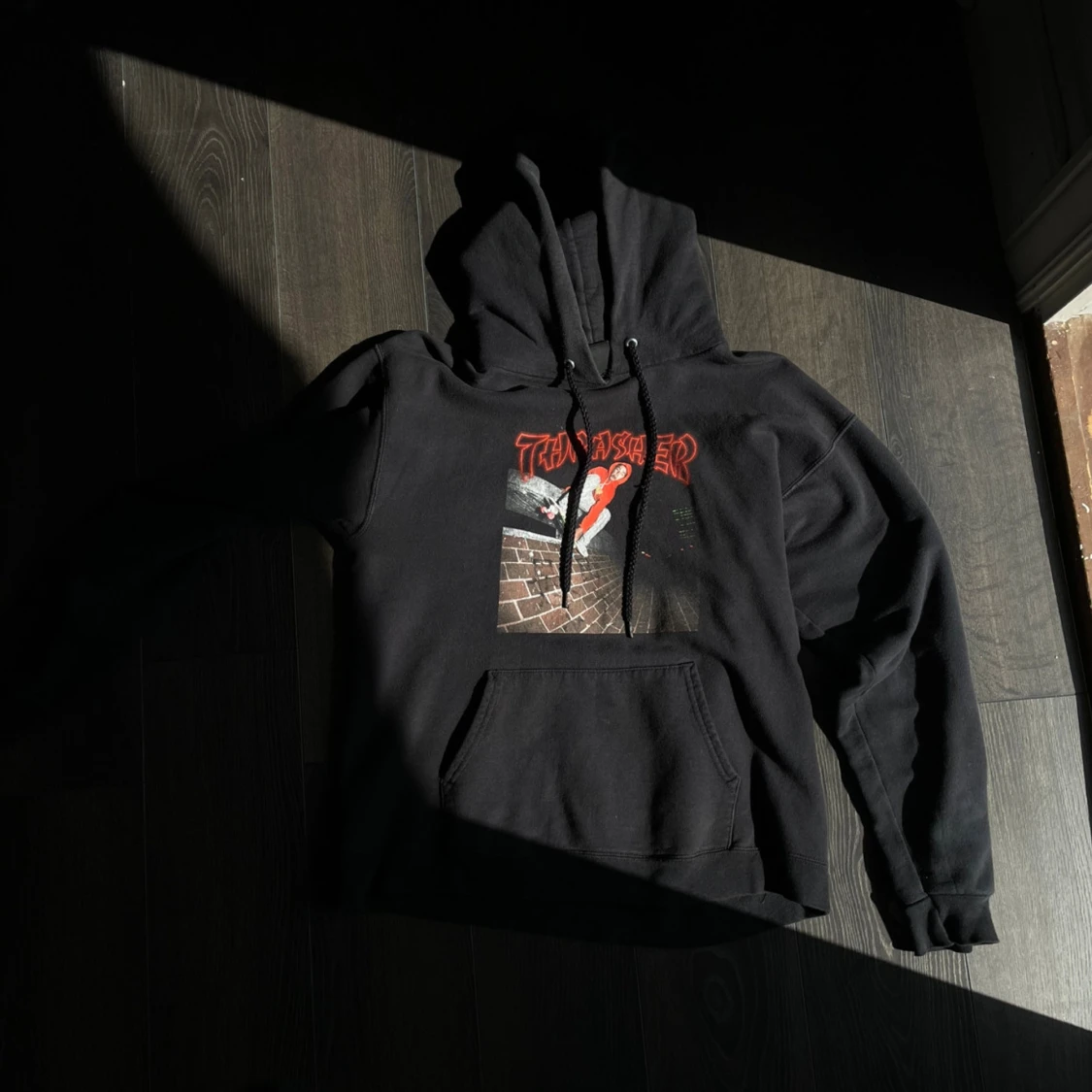 Svart Thrasher hoodie M