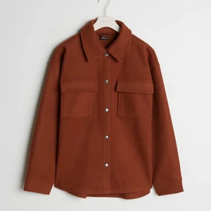 Skjortjacka Ginatricot  - En knappt använd skjortjacka från Ginatricot i storlek S. Nypris 499:-