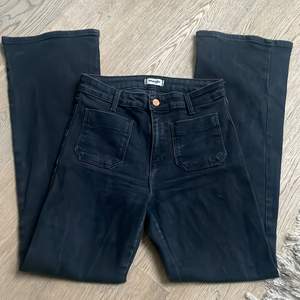Lågmidjade Wrangler jeans -stl W27/L30 -använda förr ( fint skick ) -nyköpta för 899kr