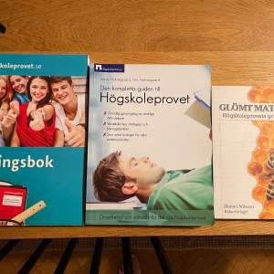 2 övergripande böcker till högskoleprovet med övningar och 1 bok som fokuserar på matematiken.   Övningsbok 2018, 200 kronor  Den kompletta guiden till högskoleprovet 2011, 150 kronor  Glömt matten? 2020, 100 kronor.   Paketpris 400 kronor.  