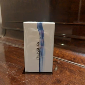 Kenzo Pour Homme EDT - Helt ny oöppnad Eau De Toilette från Kenzo 30ml. Säljer pga felköp. Perfekt present eller julklapp 