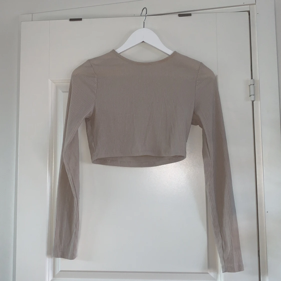 Beige croptop