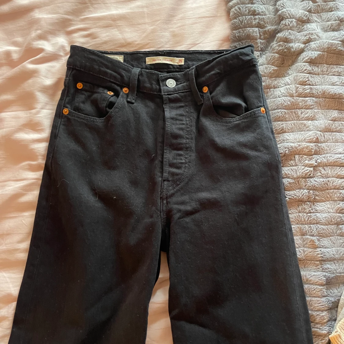 Levis ribcage straight