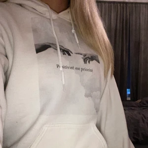 Emplece hoodie - Säljer min emplace hoodie ”touch” i storlek S, nypris 600 säljer för 200