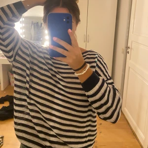 Tröja  - Fin tröja! 