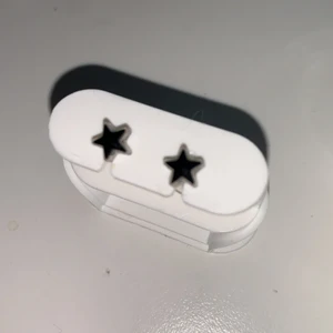 örhängen  - svarta stjärnor ⭐️ som örhängen 