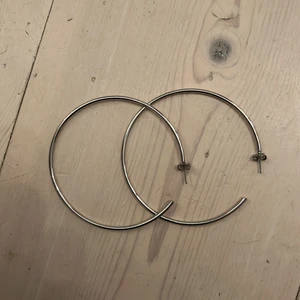 Hoops  - Jätte söta stora trendiga hoops, inte använda alls och 10/10 skick 