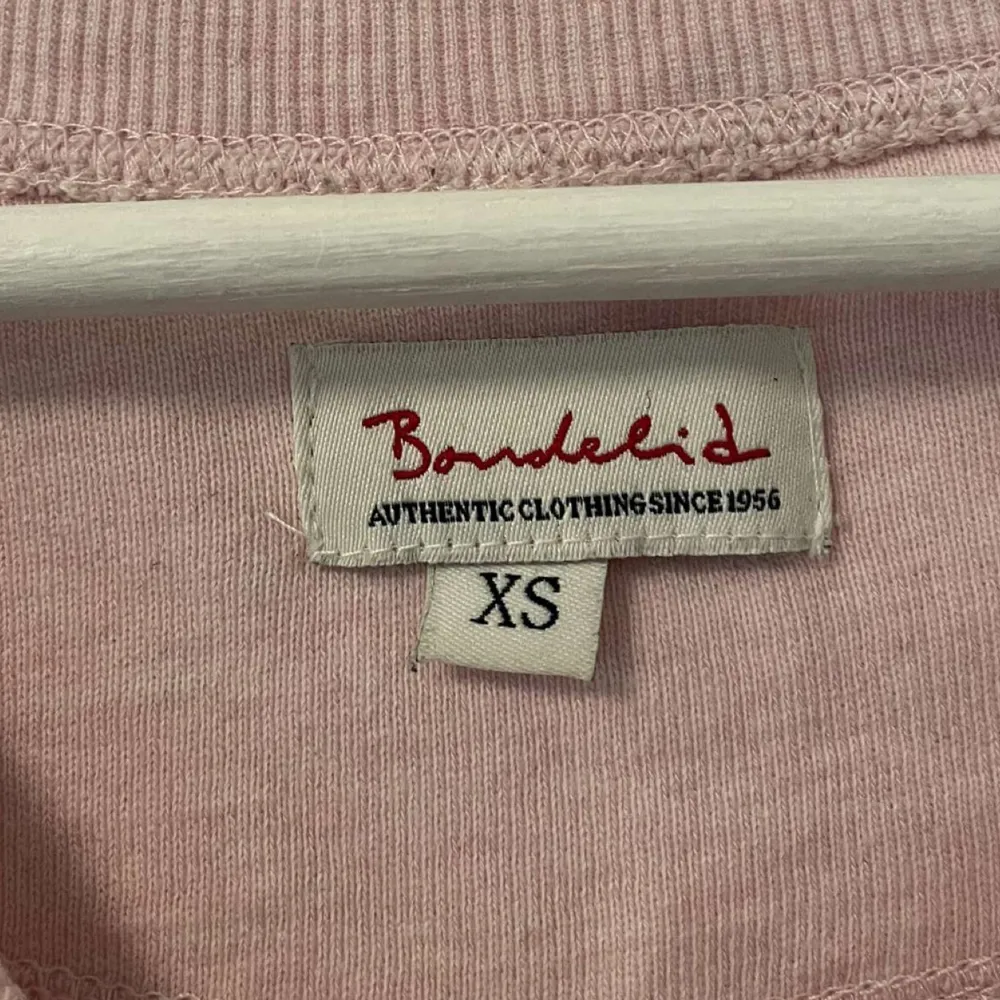 Rosa tröja i storlek xs från Bondelid.. Tröjor & Koftor.