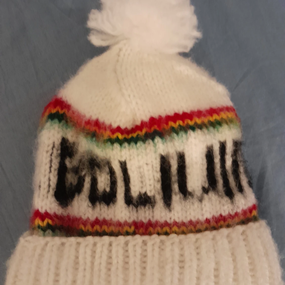 Mössor av allpacka ull - 91