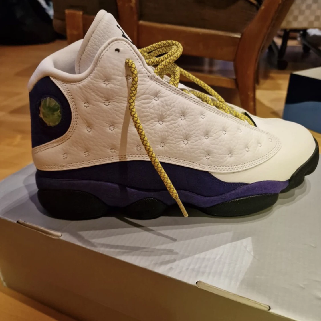 Jordan 13 Lakers