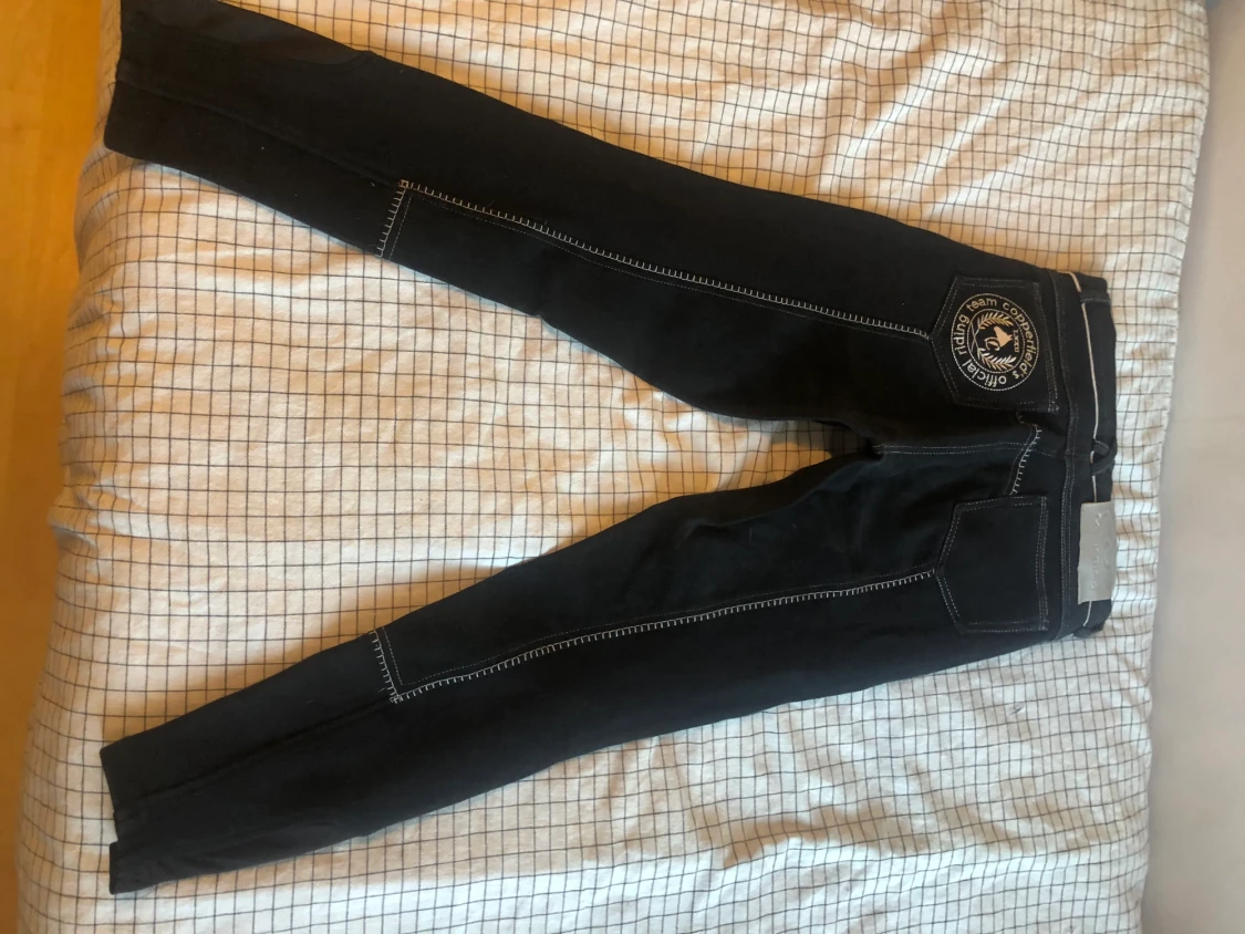 Svart/vita ridbyxor  - 90