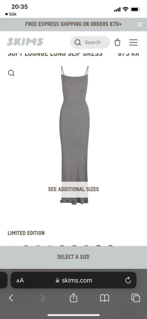 Skims klänning  - Skims klänning, knappt använd. Skriv t mig om fler bilder eller frågor. Pris kan diskuteras 😙Nypris: 875kr 