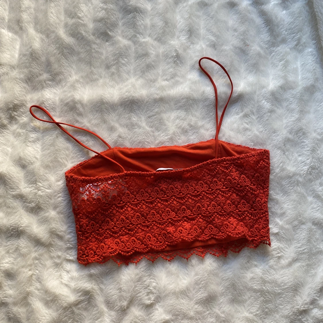 En röd-orange croptop från Zara - 90