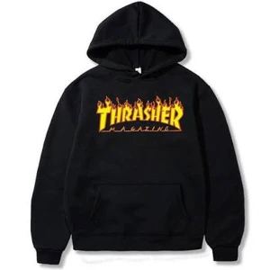 Thrasher hoodie - Jag säljer min thrasher hoodie för den inte har varit till användning. Jag tvättar den innan köp. Mer bilder vid visad intresse. Man får pruta.