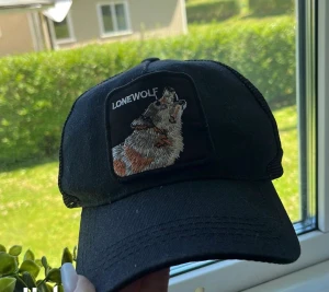 Säljer min keps  - Säljer min djurkeps bra skick o fin formas på huvudet 