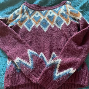 Tjock tröja - Bra skick typ aldrig använd 