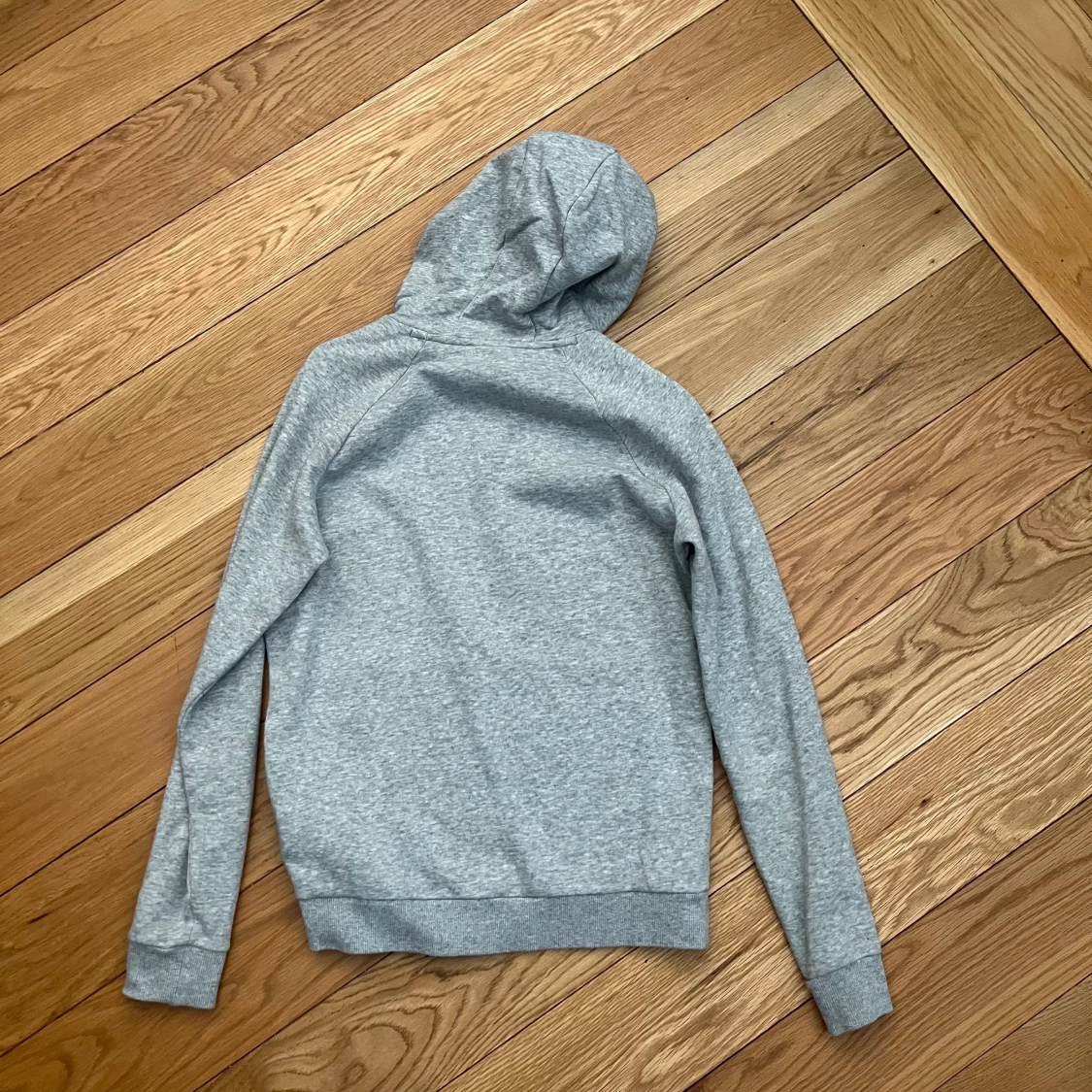 under armour hoodie  - 90