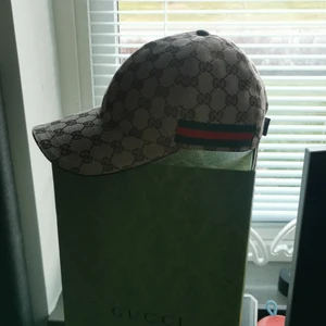 Gucci keps  - Säljer nu min gucci keps är ny skick använd 2 gånger skick 10/10 