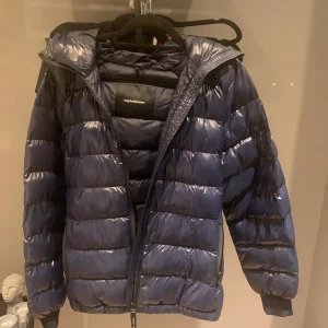 Peak performance style w tomic - I nyskick, enbart använd ute två gånger. 