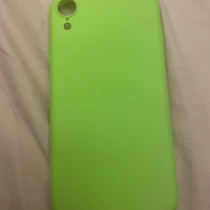 iphone xr skal.  - jag säljer iphone xr skal.den som ny, och knapp använd. kommer inte till använing, frakt står köpare för själv, kan även mötas upp. 