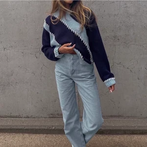 Söker  - Söker denna stickade tröjan från Amelie stars kollektion❤️