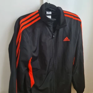 Adidas vindjacka - Jacka från Adidas fint skick