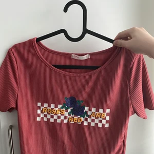 Topp med tryck - 30kr + frakt 45kr (75kr totalt)