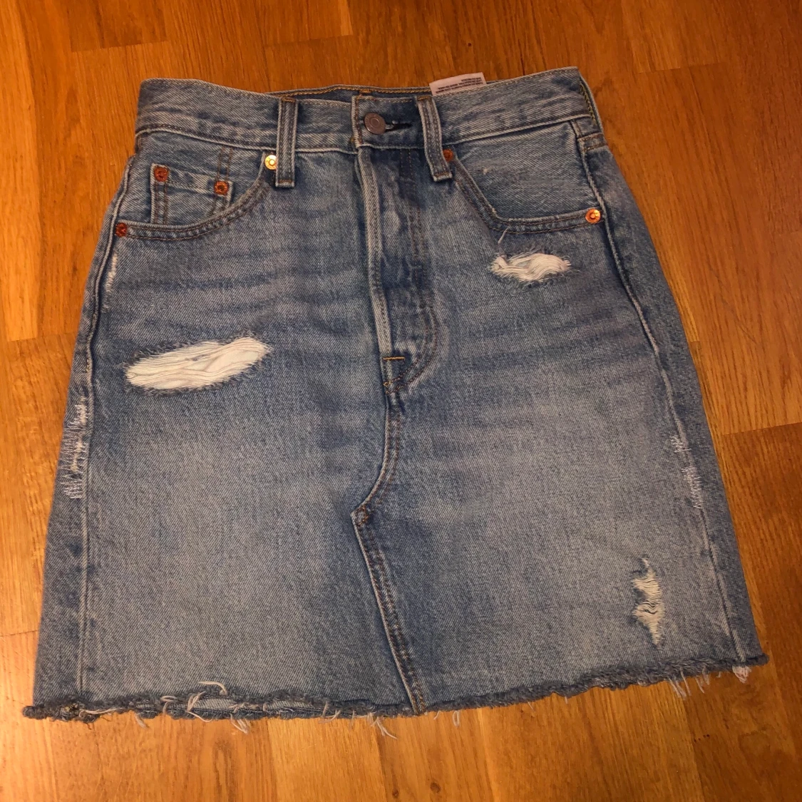 Levi’s skirt  - 90