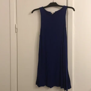 Blå strandklänning strl S - Blå strandklänning strl S